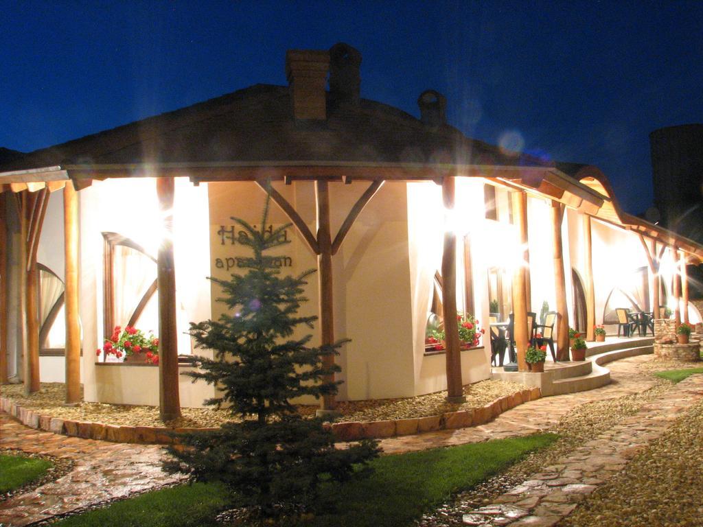 Hajdu Apartman 1. Hajdúszoboszló Esterno foto