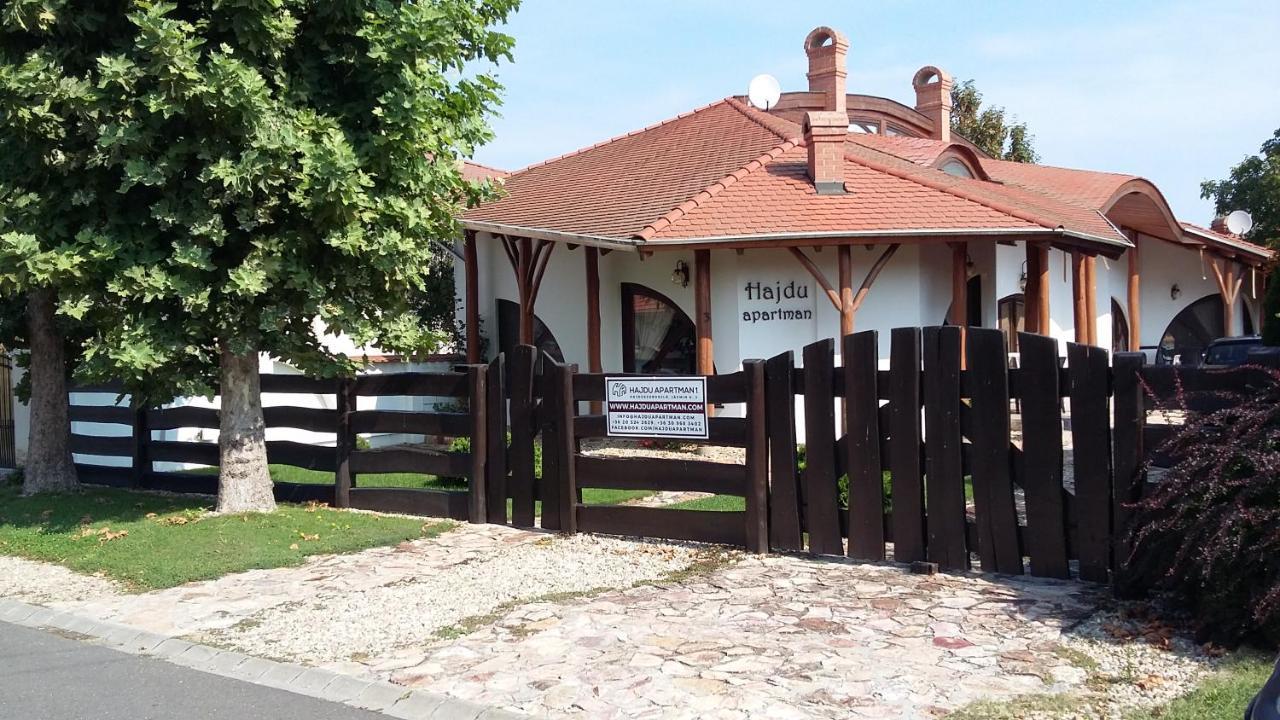 Hajdu Apartman 1. Hajdúszoboszló Esterno foto